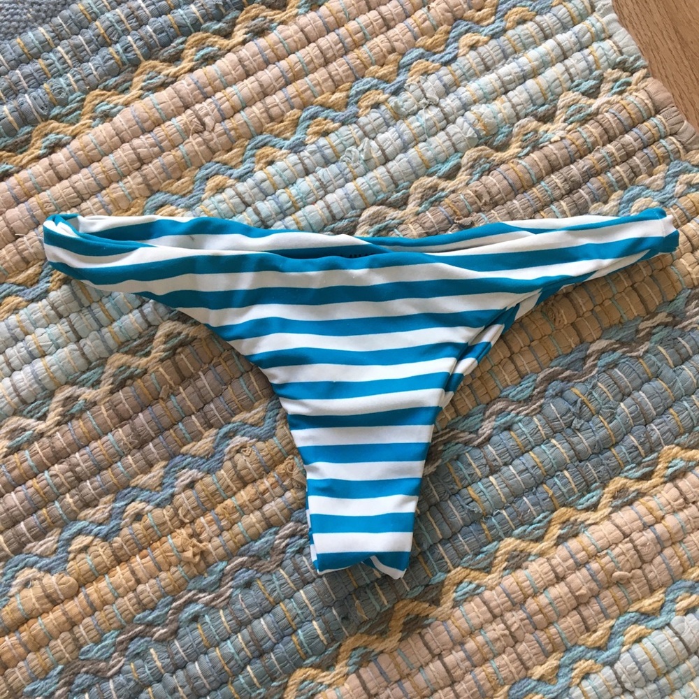 Mikoh Lahaina bottoms